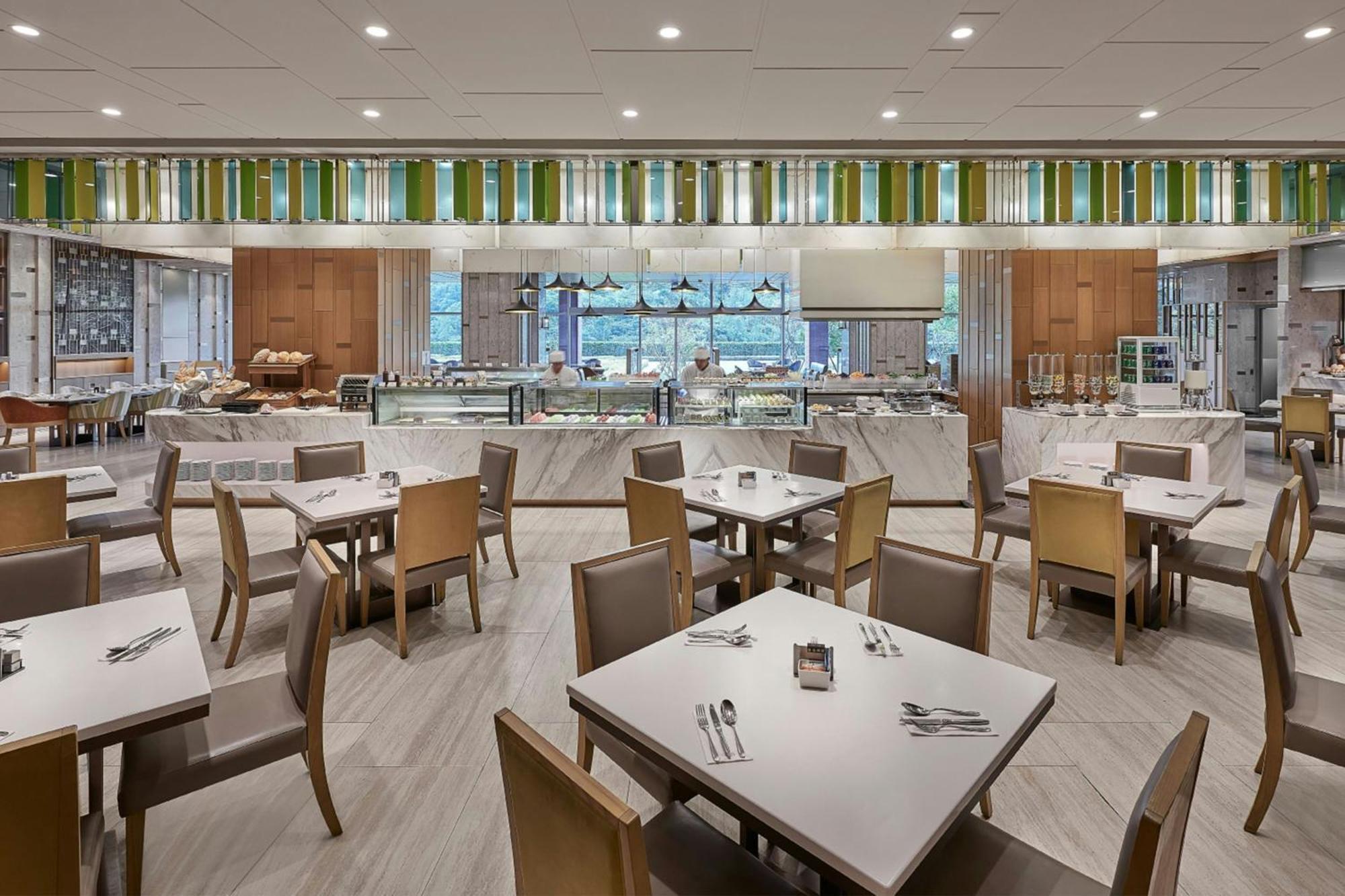 코트야드 바이 메리어트 타이베이 호텔 외부 사진 The Club at Miami International Airport