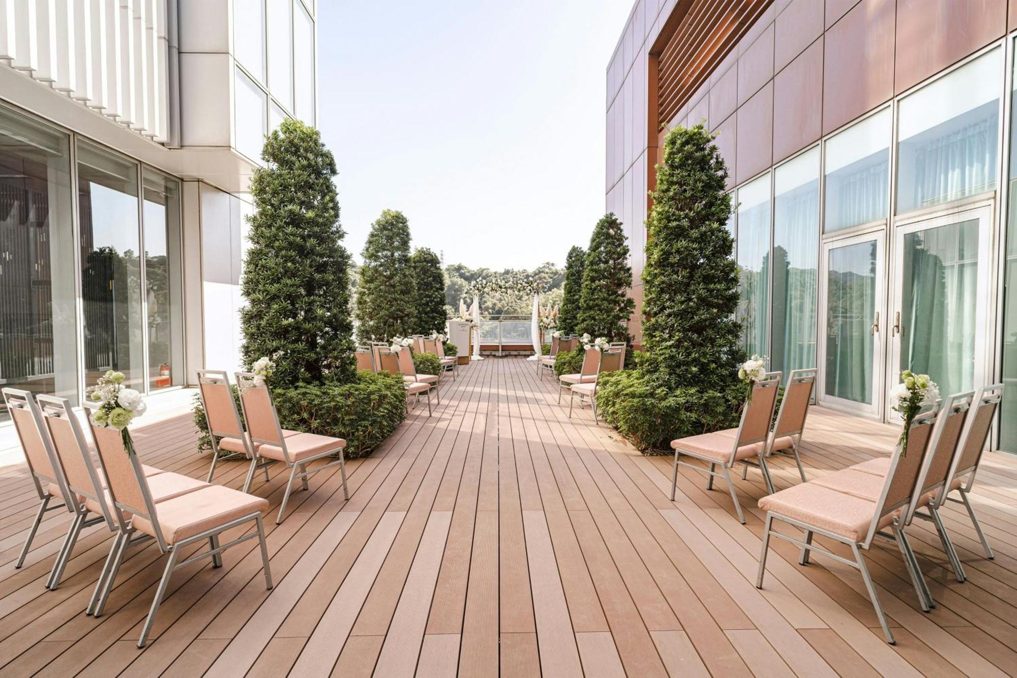 코트야드 바이 메리어트 타이베이 호텔 외부 사진 The Sky Garden
